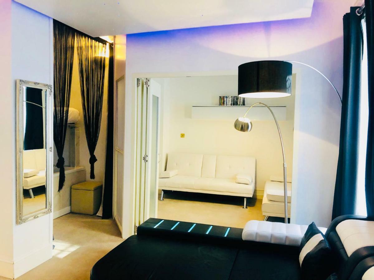 Piccadilly Circus Suites London Exterior foto
