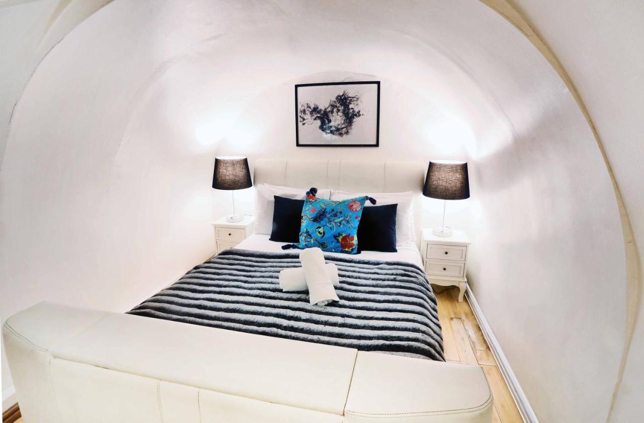 Piccadilly Circus Suites London Exterior foto